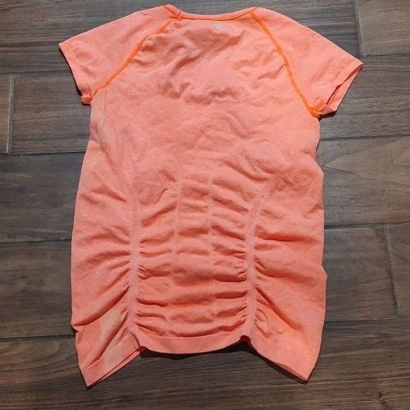Athleta M orange workout athletic shirt cinch - Picture 4 of 4